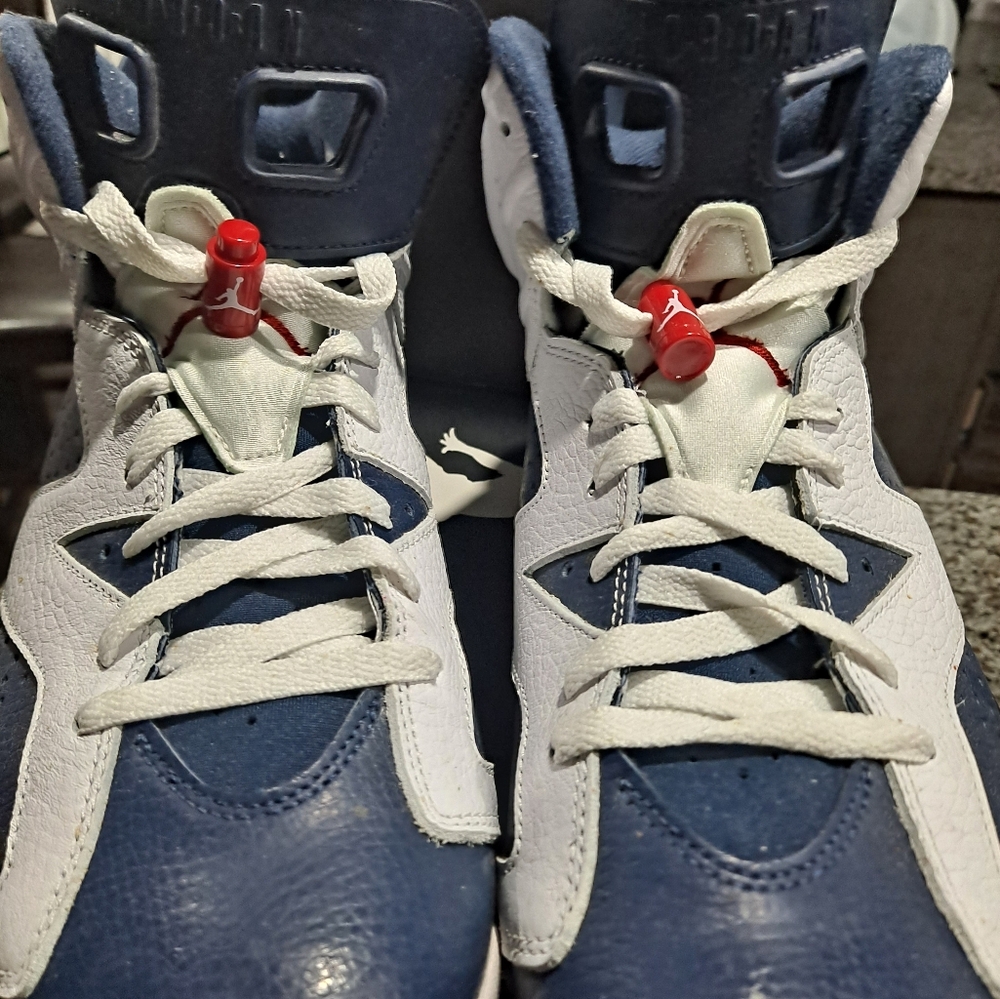 Jordan 6 - Picture 2 of 6